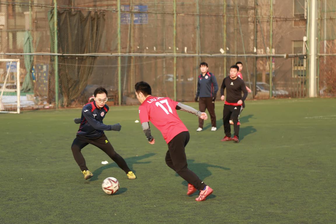 虎扑-拉力赛杯赛，皖南玄武队与中原闪电队鏖战，VAR改判成焦点！传控打穿防线的简单介绍