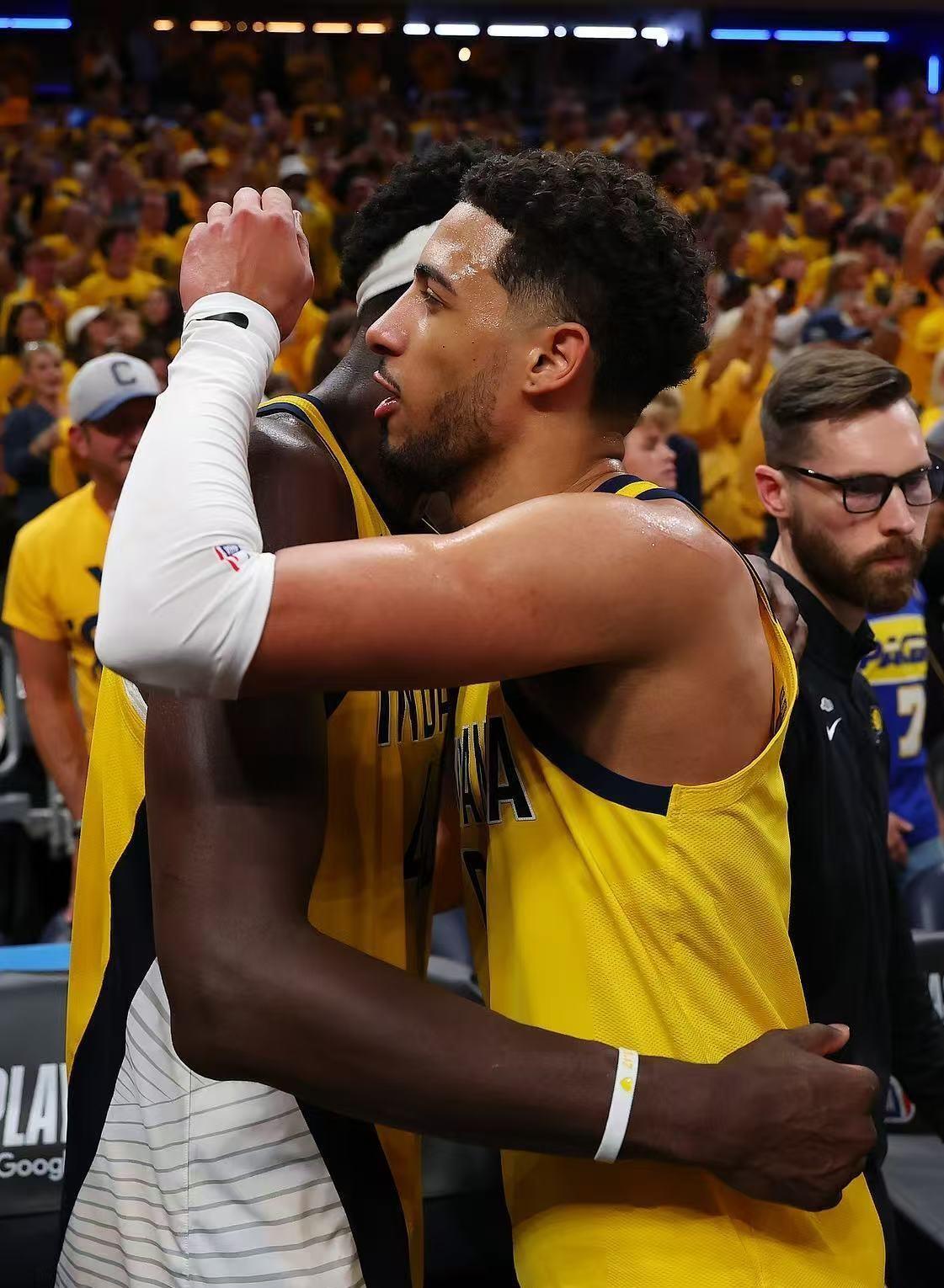 HUPU-西亚卡姆在法国队比赛中反败为胜，出色防守引发热议！热度持续攀升的简单介绍