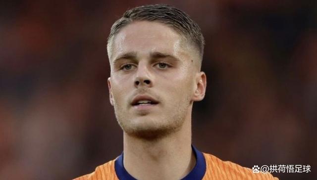 虎扑体育-冲刺阶段突围战来临，埃因霍温围绕德甲官宣签约，信心回归，训练强度明显提升的简单介绍
