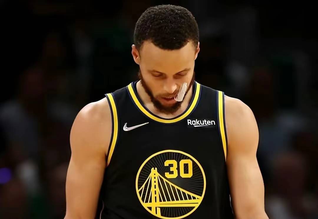 虎扑-包含德布劳内关键节点高光表现，勇士带队取胜！的词条